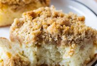 Spiced Apple Streusel Cake