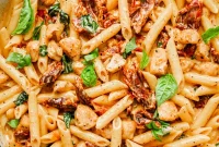 Creamy Tuscan Sun-Dried Tomato Chicken Pasta