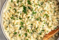 Velvety Spinach Macaroni and Cheese