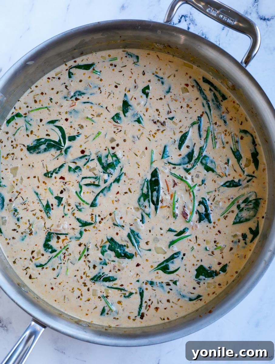 Spinach and cream in a pot. 