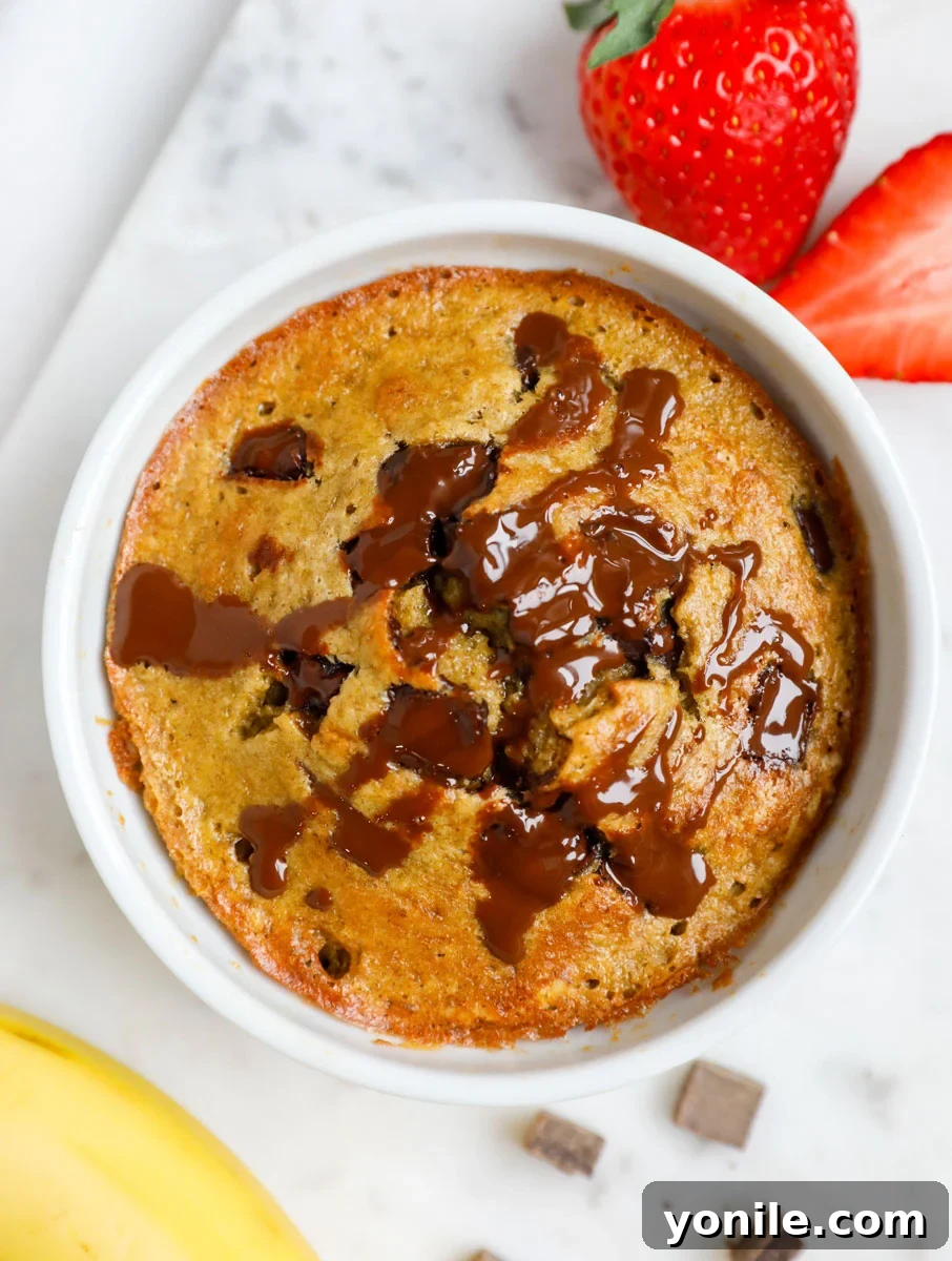 Delicious baked oats with banana and chocolate chips, ready to eat.