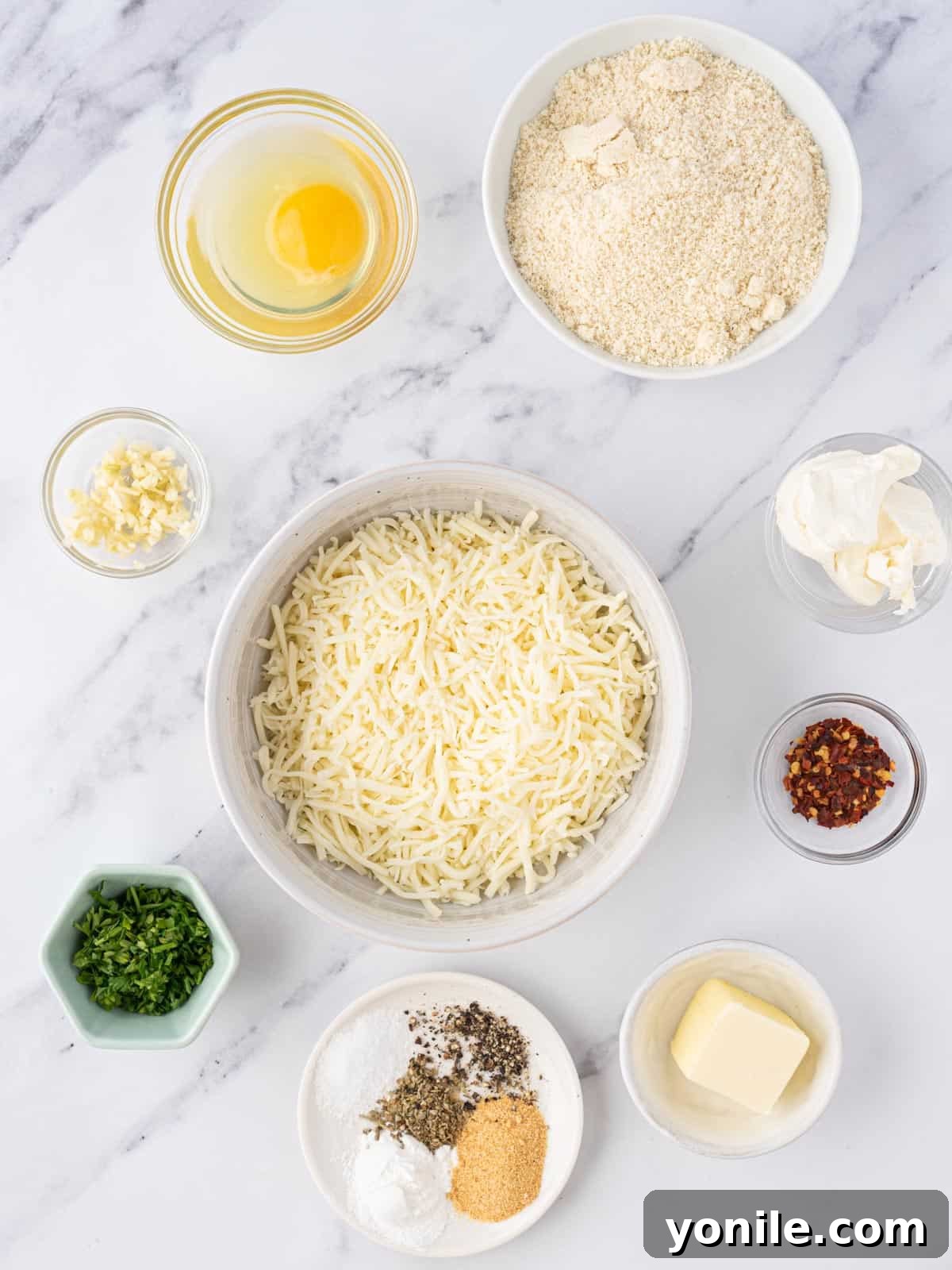 Ingredients needed to make low carb garlic bread.