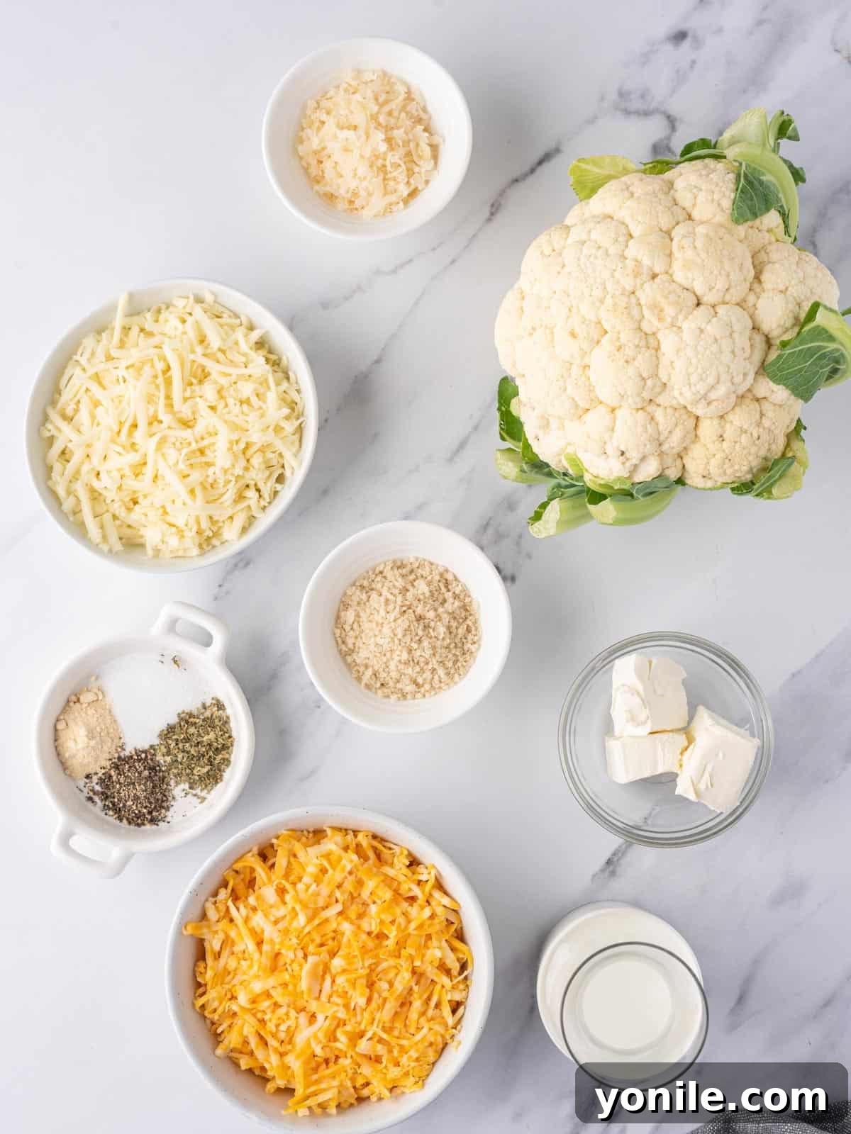 Ingredients needed for low carb mac and cheese.