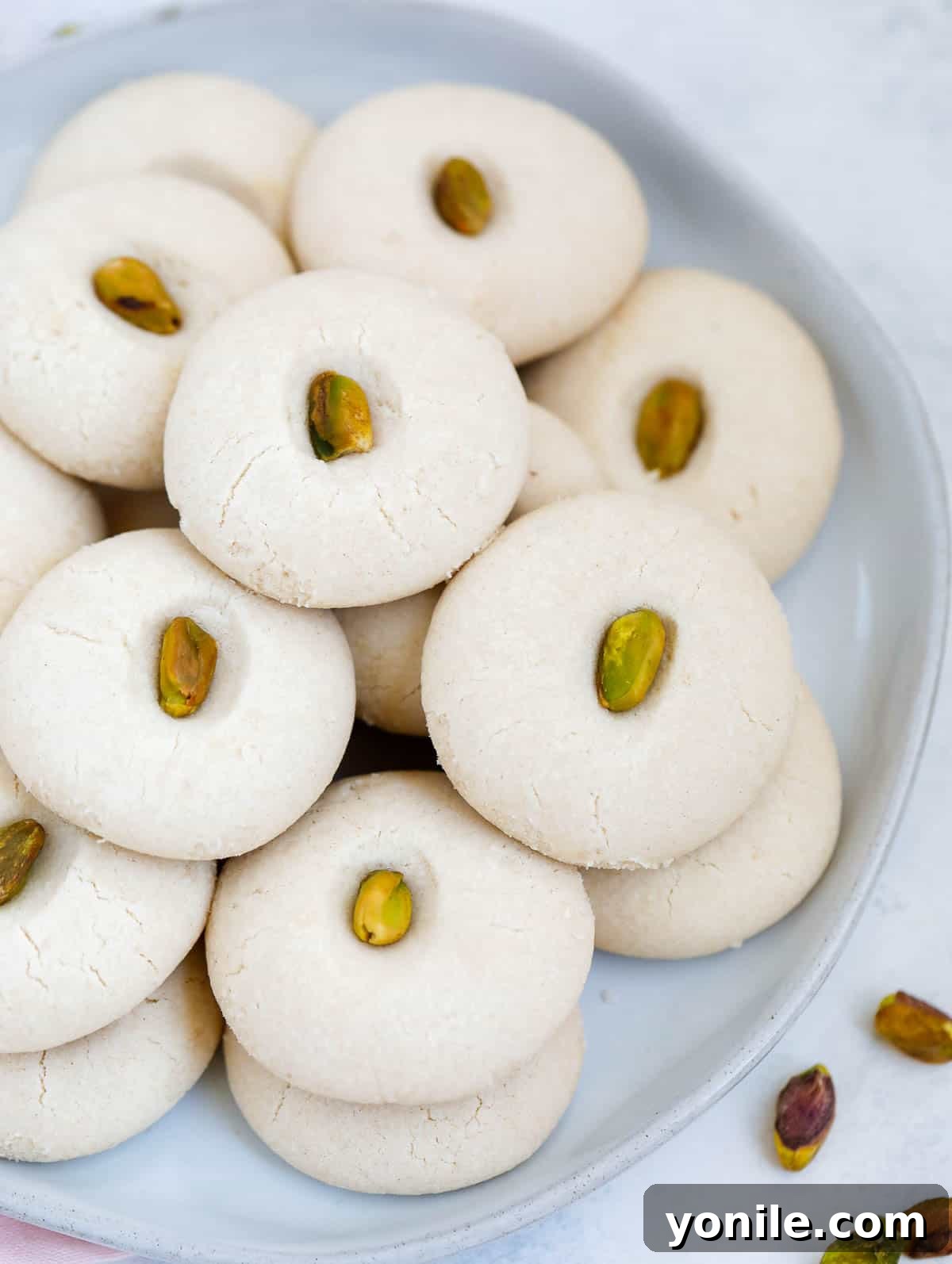 Lebanese Ghraybeh Butter Cookies 8 close up shot of the ghraybeh cookies