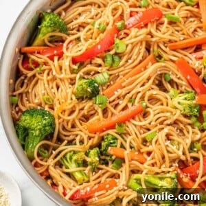 Vegetarian Lo Mein Noodles in a skillet.