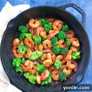 Teriyaki Shrimps with pieces of fresh broccoli florets